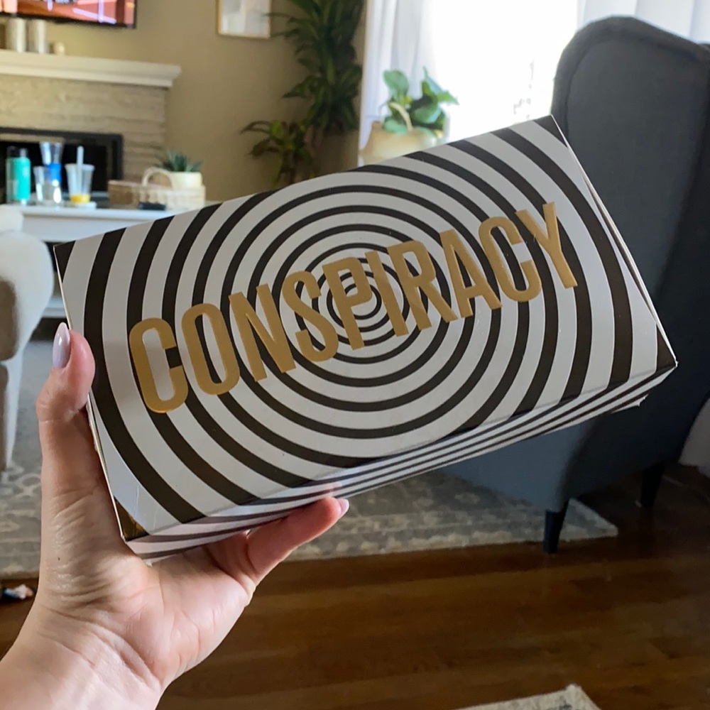 NWT Conspiracy Palette Jeffrey Star & Shane Dawson